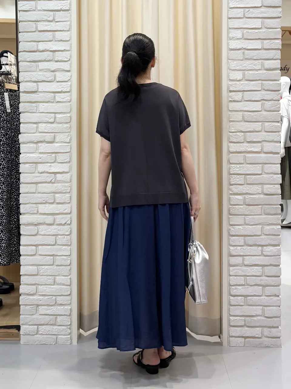 ONWARD CROSSET SELECT 中野 コーディネート画像