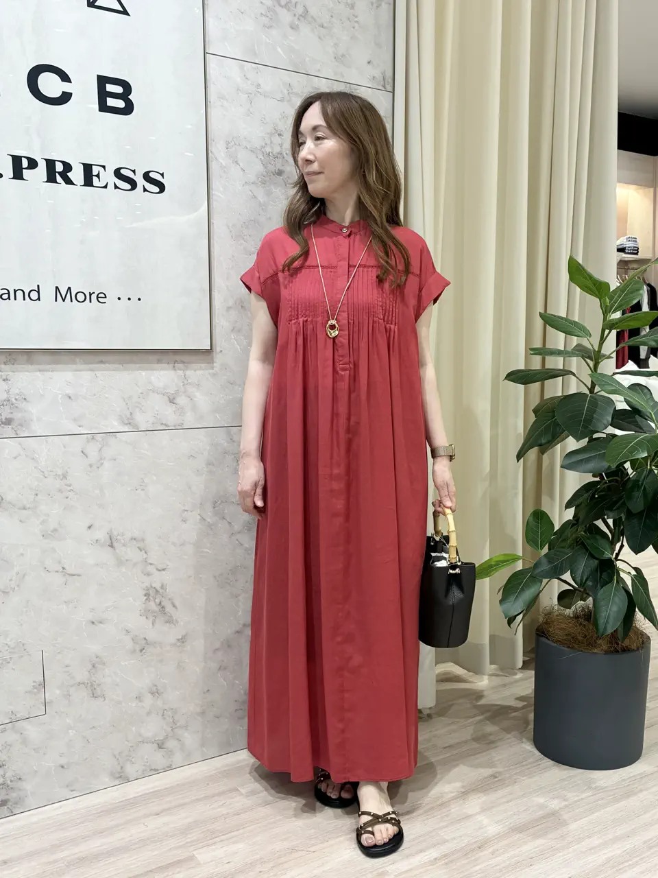  niina コーディネート画像