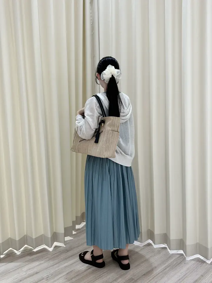 ONWARD CROSSET SELECT HANA コーディネート画像