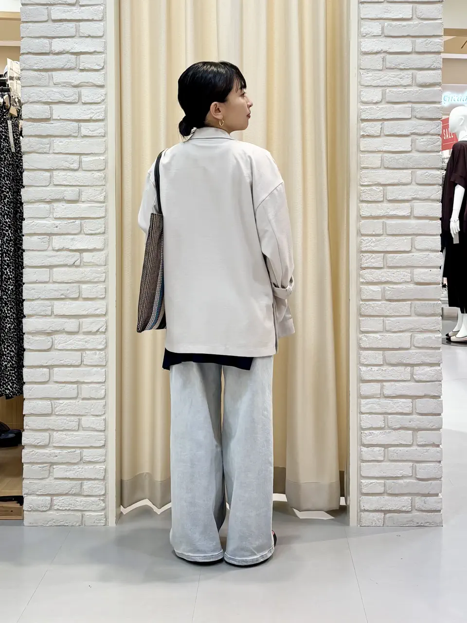 ONWARD CROSSET SELECT 服部 コーディネート画像