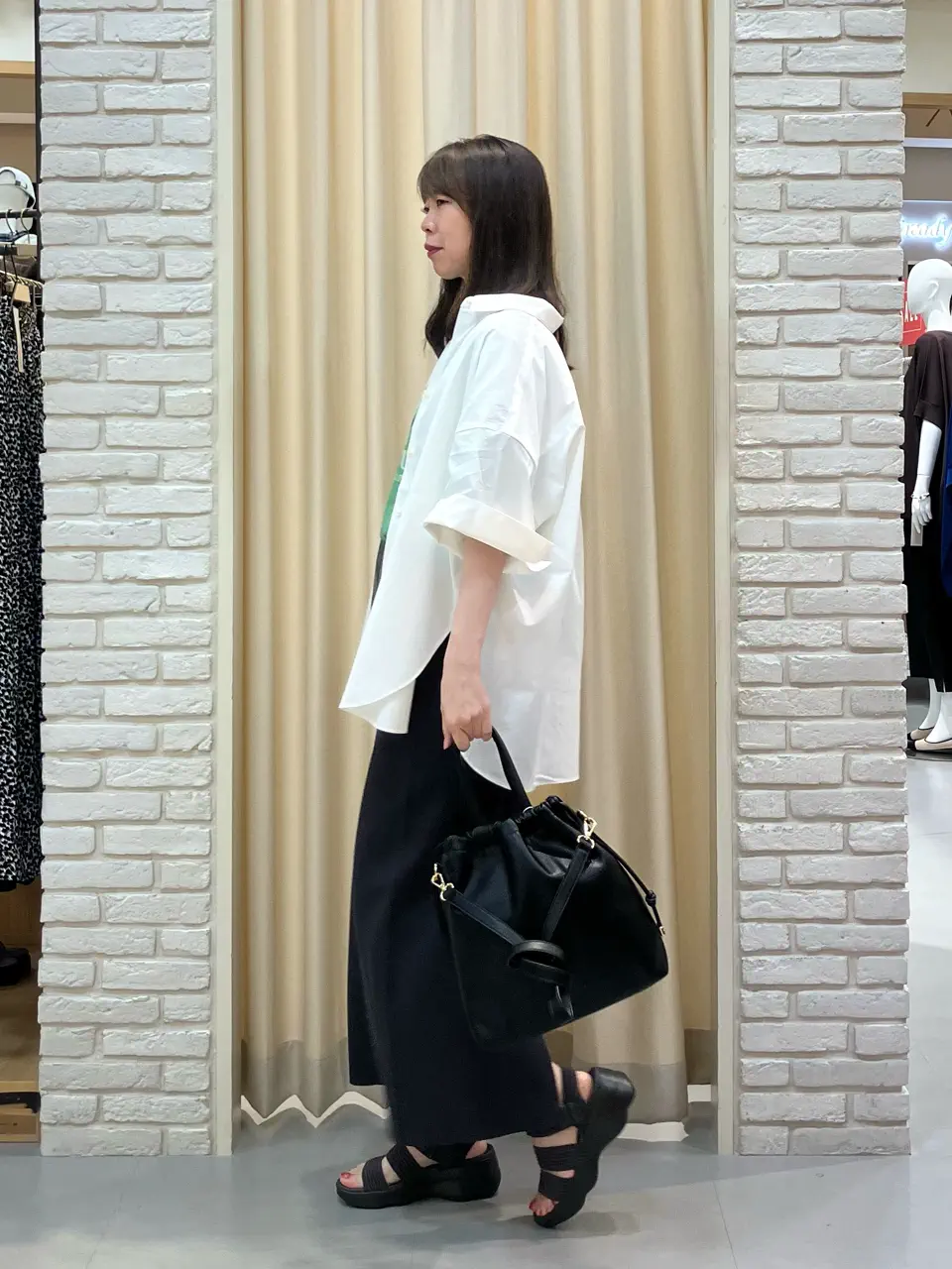 ONWARD CROSSET SELECT 檀 コーディネート画像