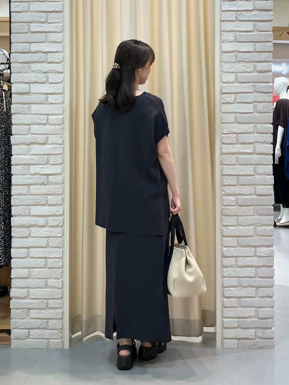 ONWARD CROSSET SELECT 檀 コーディネート画像