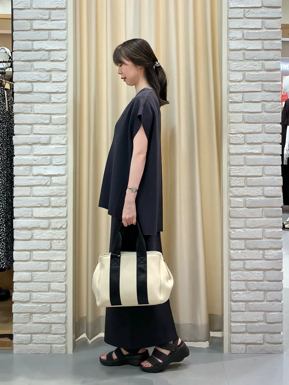 ONWARD CROSSET SELECT 檀 コーディネート画像