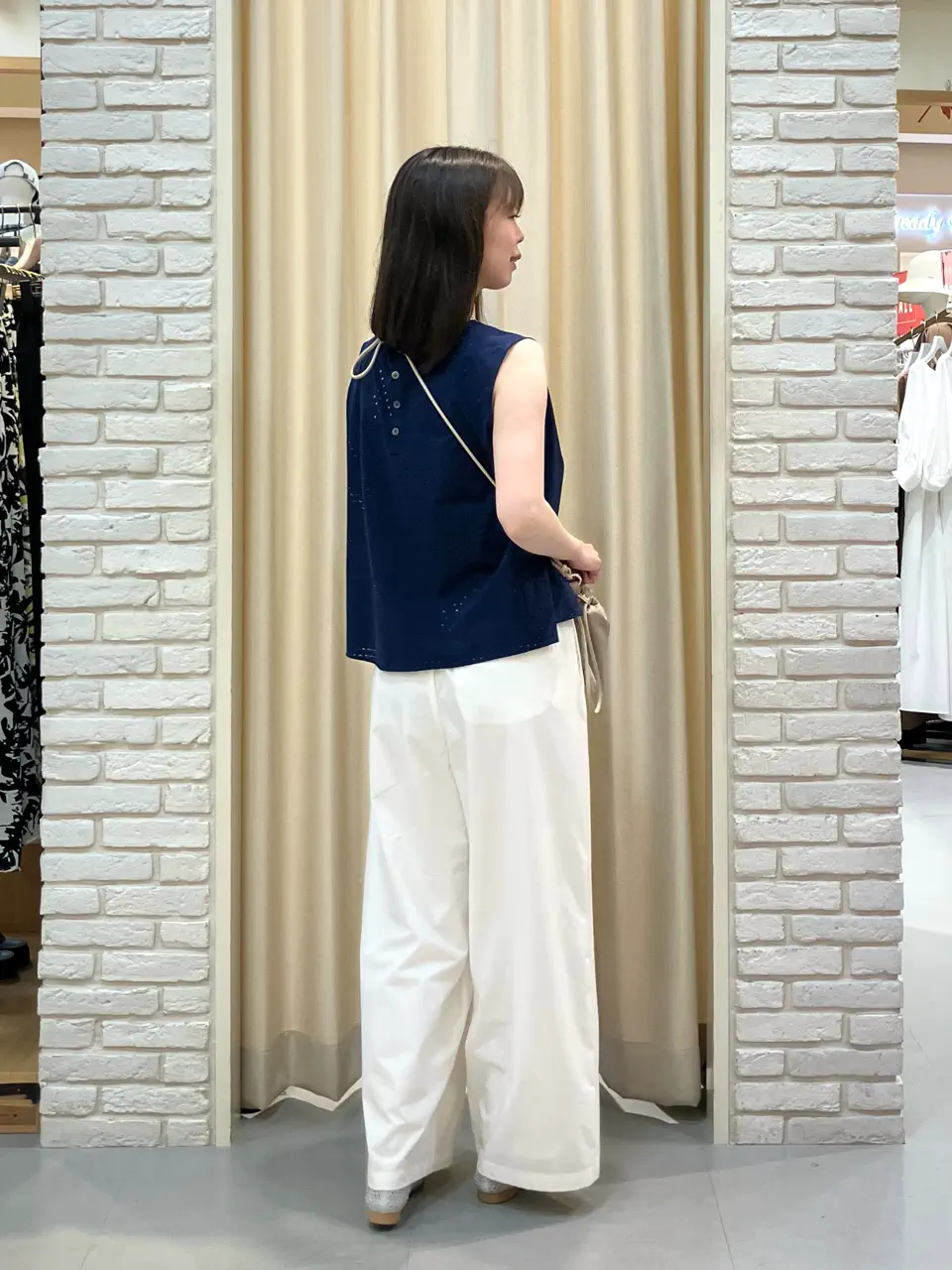 ONWARD CROSSET SELECT 檀 コーディネート画像