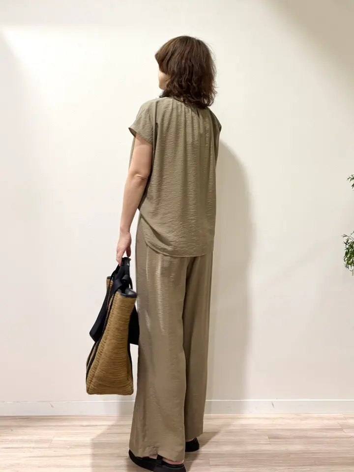 ONWARD CROSSET SELECT 照木 コーディネート画像