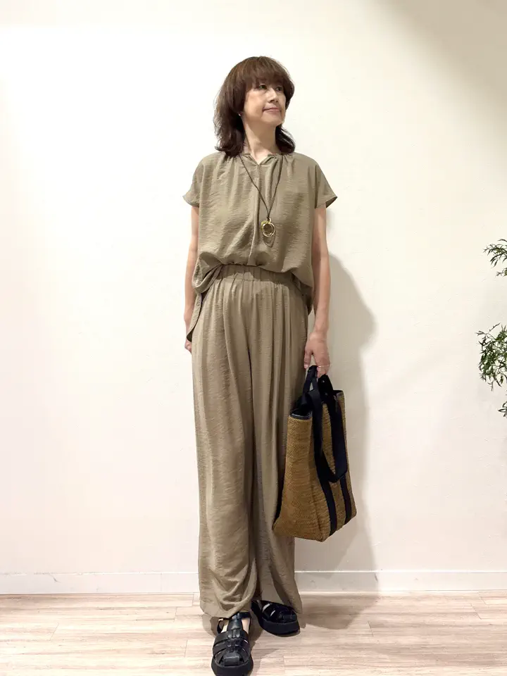 ONWARD CROSSET SELECT 照木 コーディネート画像