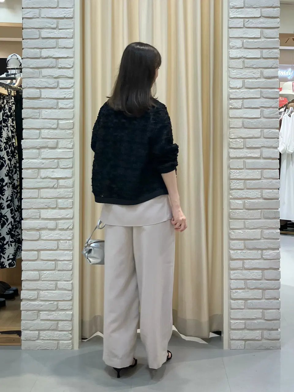 ONWARD CROSSET SELECT 檀 コーディネート画像