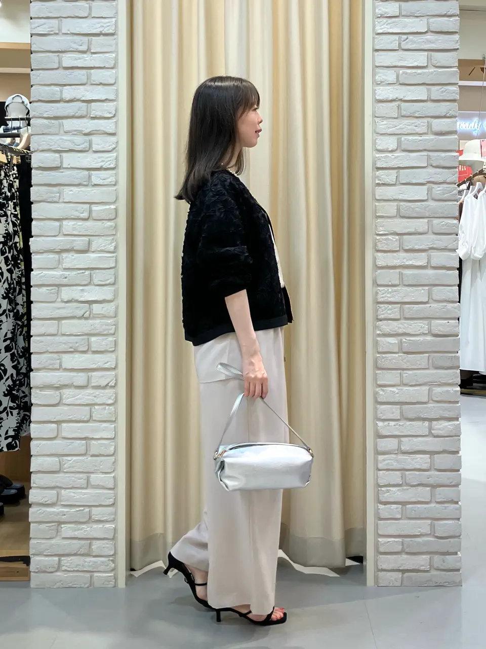 ONWARD CROSSET SELECT 檀 コーディネート画像