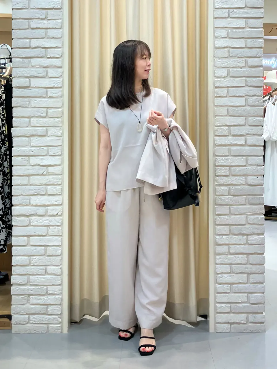 ONWARD CROSSET SELECT 檀 コーディネート画像