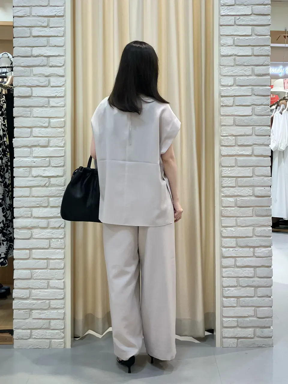 ONWARD CROSSET SELECT 檀 コーディネート画像