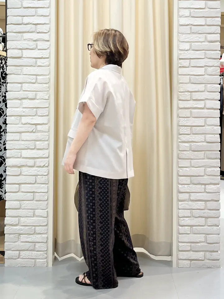 ONWARD CROSSET SELECT 吉田 コーディネート画像