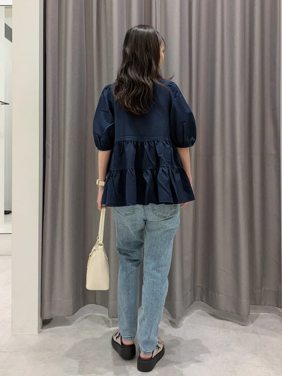 ONWARD CROSSET SELECT 浅岡 コーディネート画像