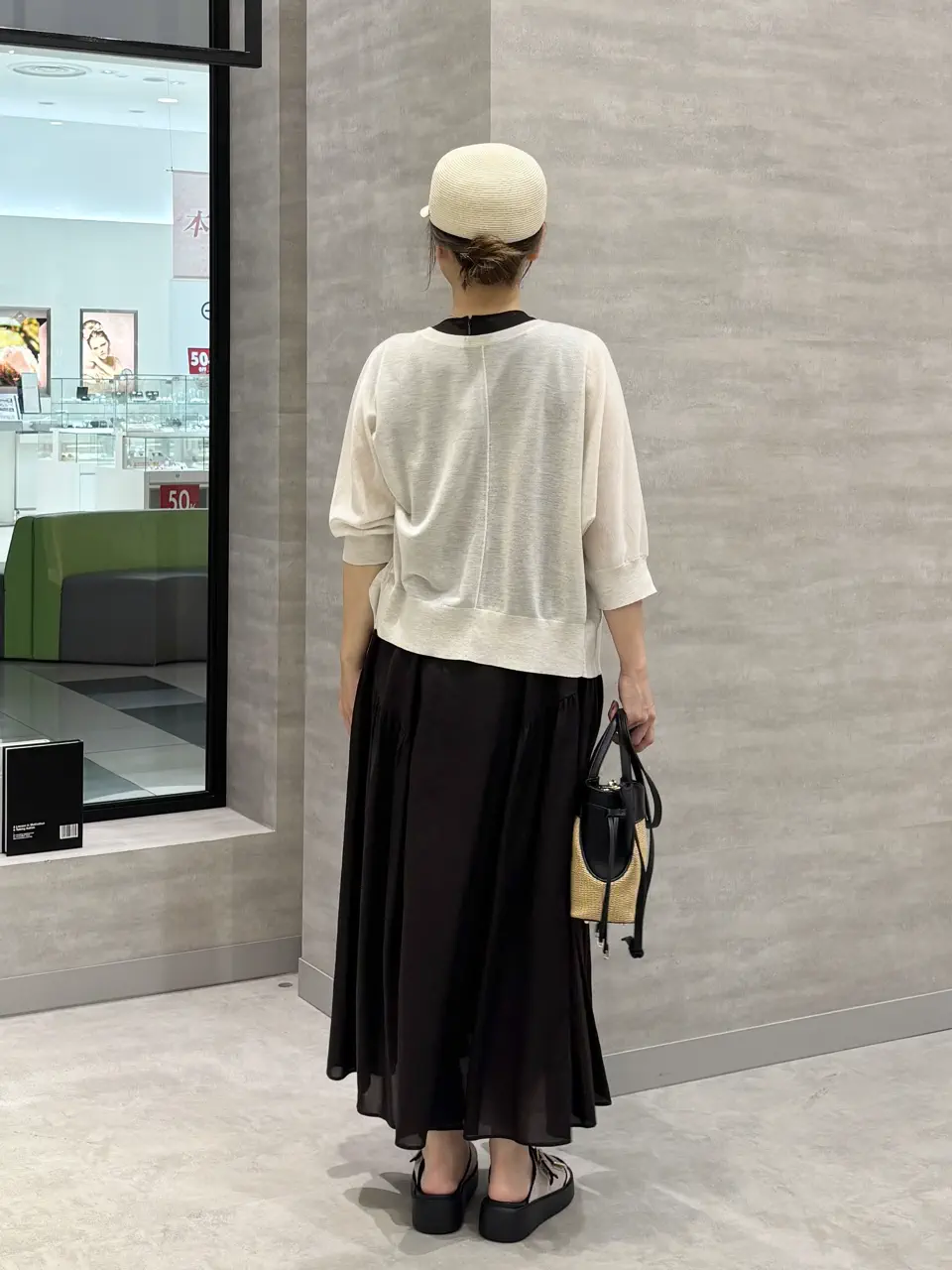 ONWARD CROSSET SELECT SAKAI コーディネート画像