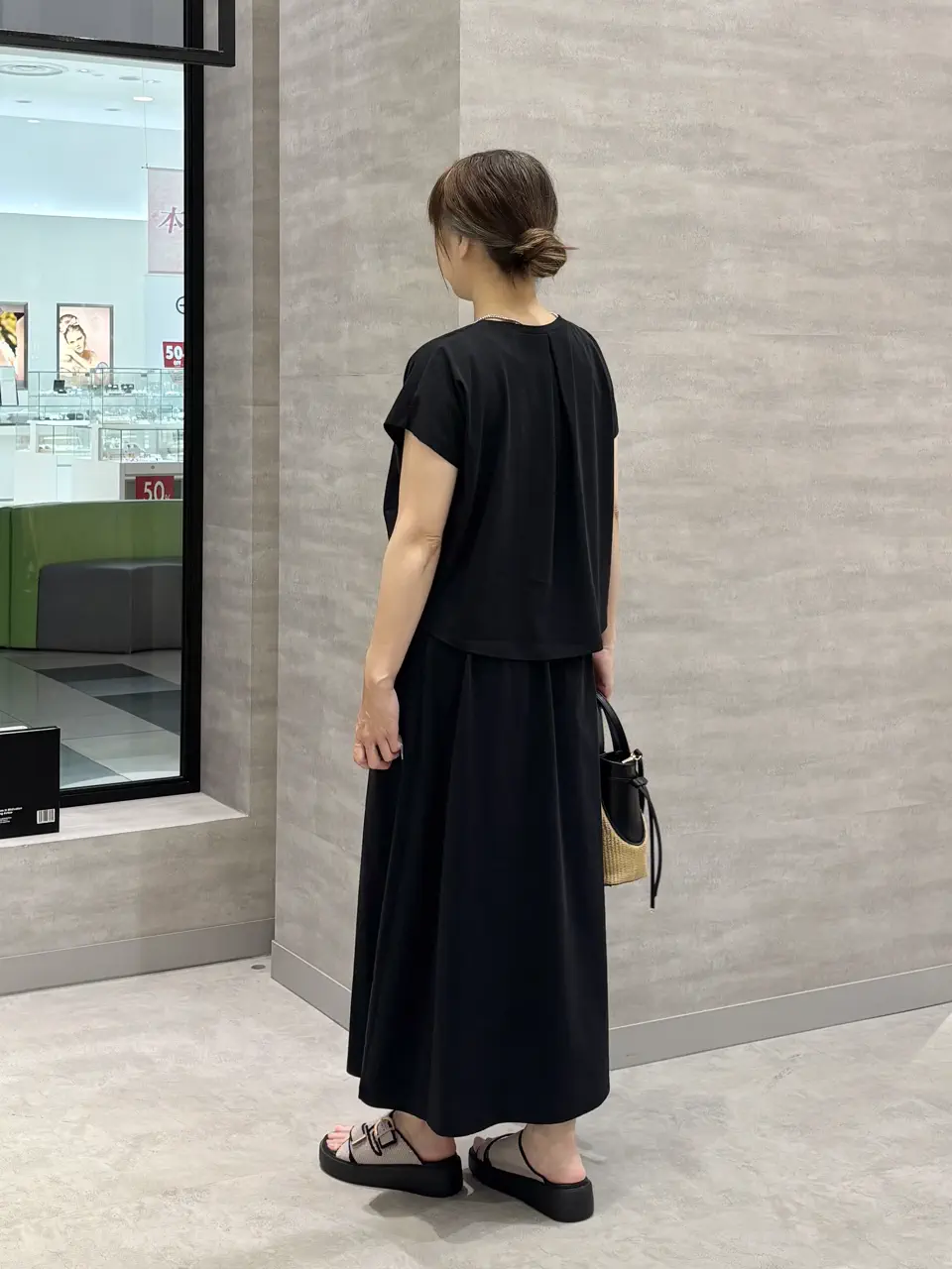 ONWARD CROSSET SELECT SAKAI コーディネート画像