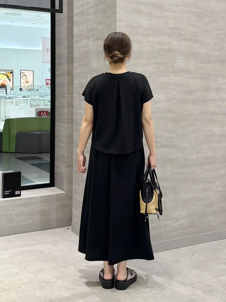 ONWARD CROSSET SELECT SAKAI コーディネート画像
