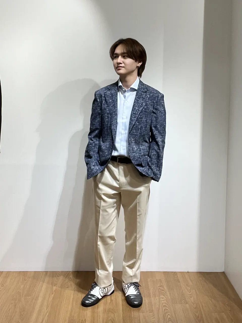  小島 コーディネート画像