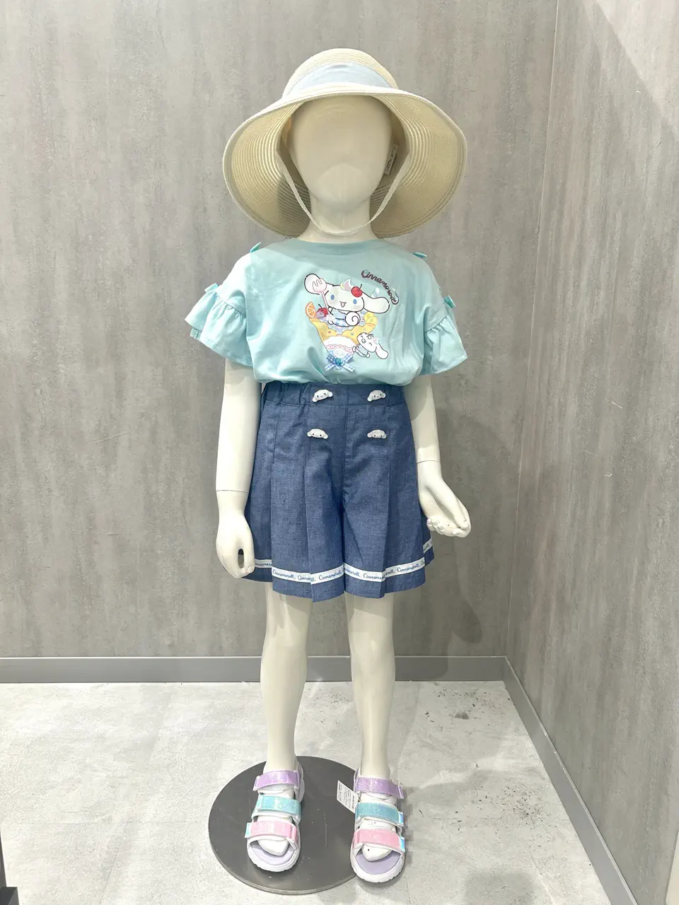  秋葉 コーディネート画像