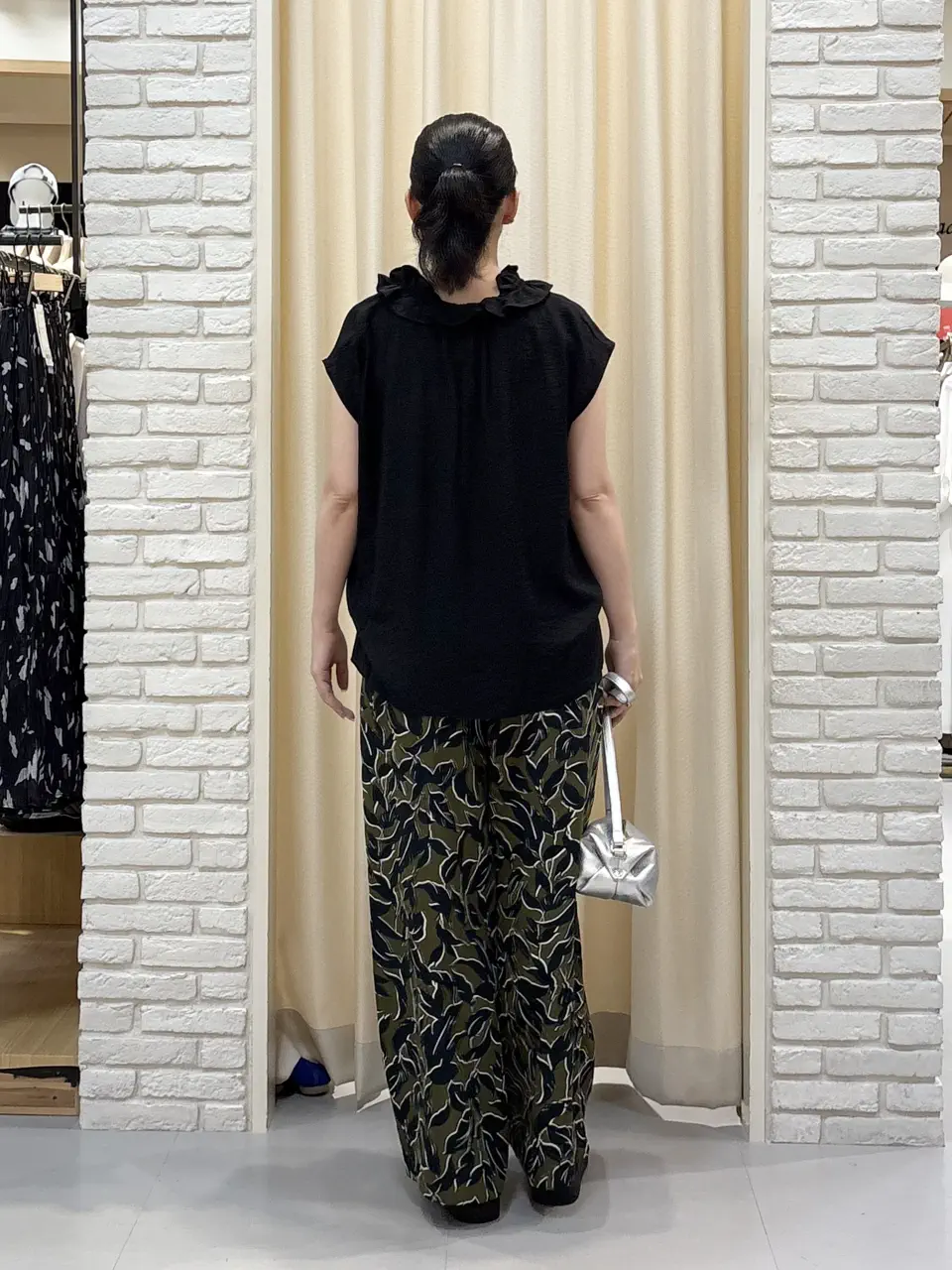 ONWARD CROSSET SELECT 中野 コーディネート画像