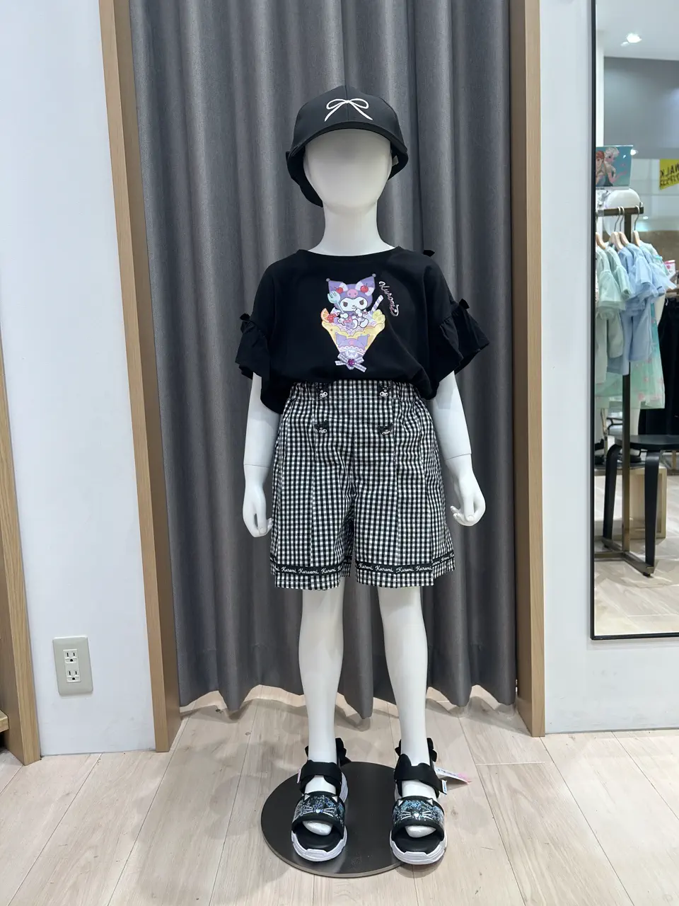  CHINONE コーディネート画像
