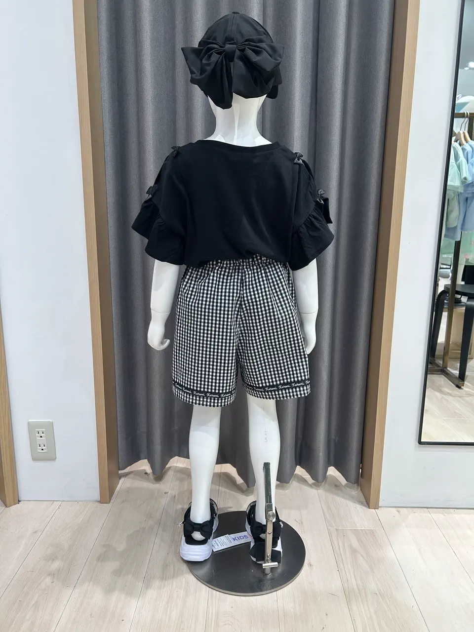 ONWARD CROSSET SELECT CHINONE コーディネート画像
