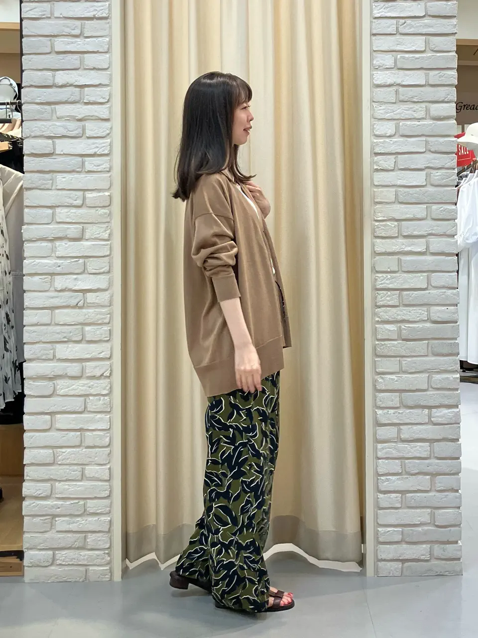 ONWARD CROSSET SELECT 檀 コーディネート画像