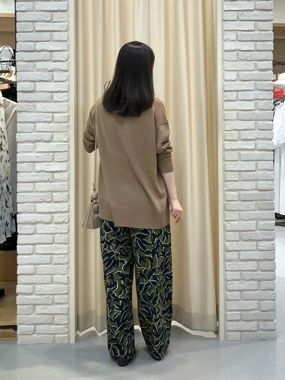ONWARD CROSSET SELECT 檀 コーディネート画像