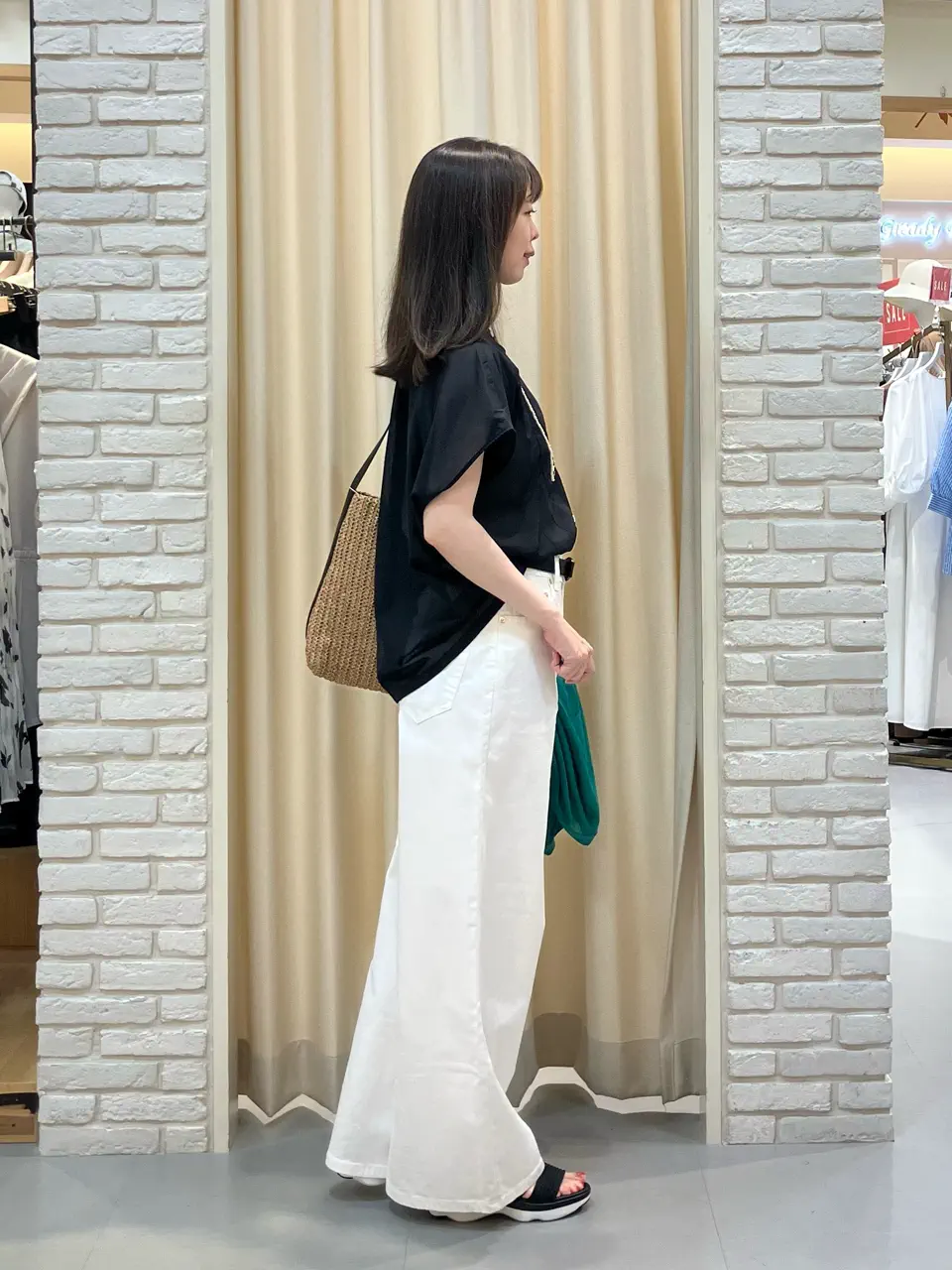 ONWARD CROSSET SELECT 檀 コーディネート画像