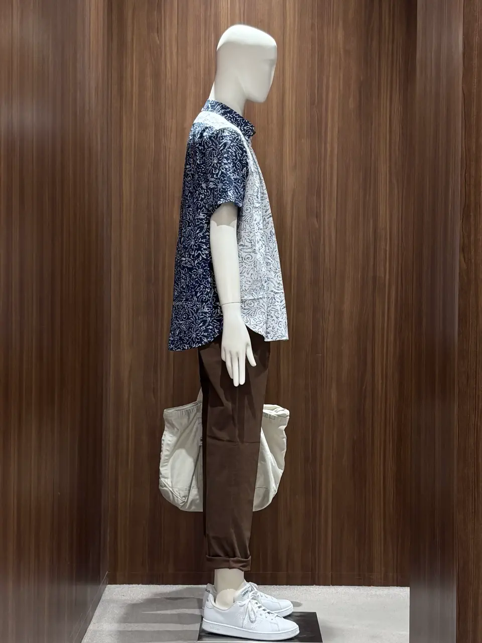 ONWARD CROSSET SELECT 戸森 コーディネート画像