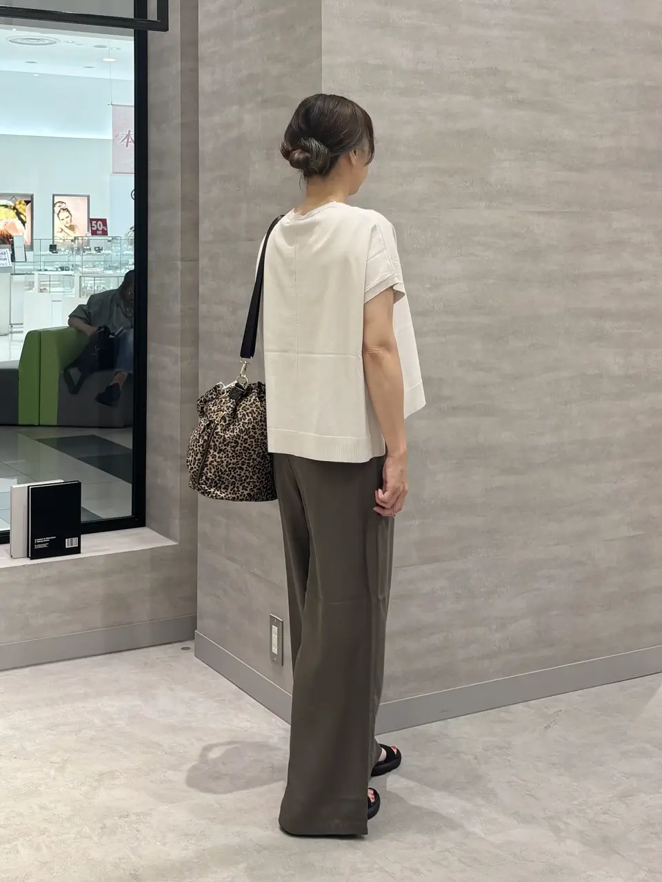 ONWARD CROSSET SELECT SAKAI コーディネート画像