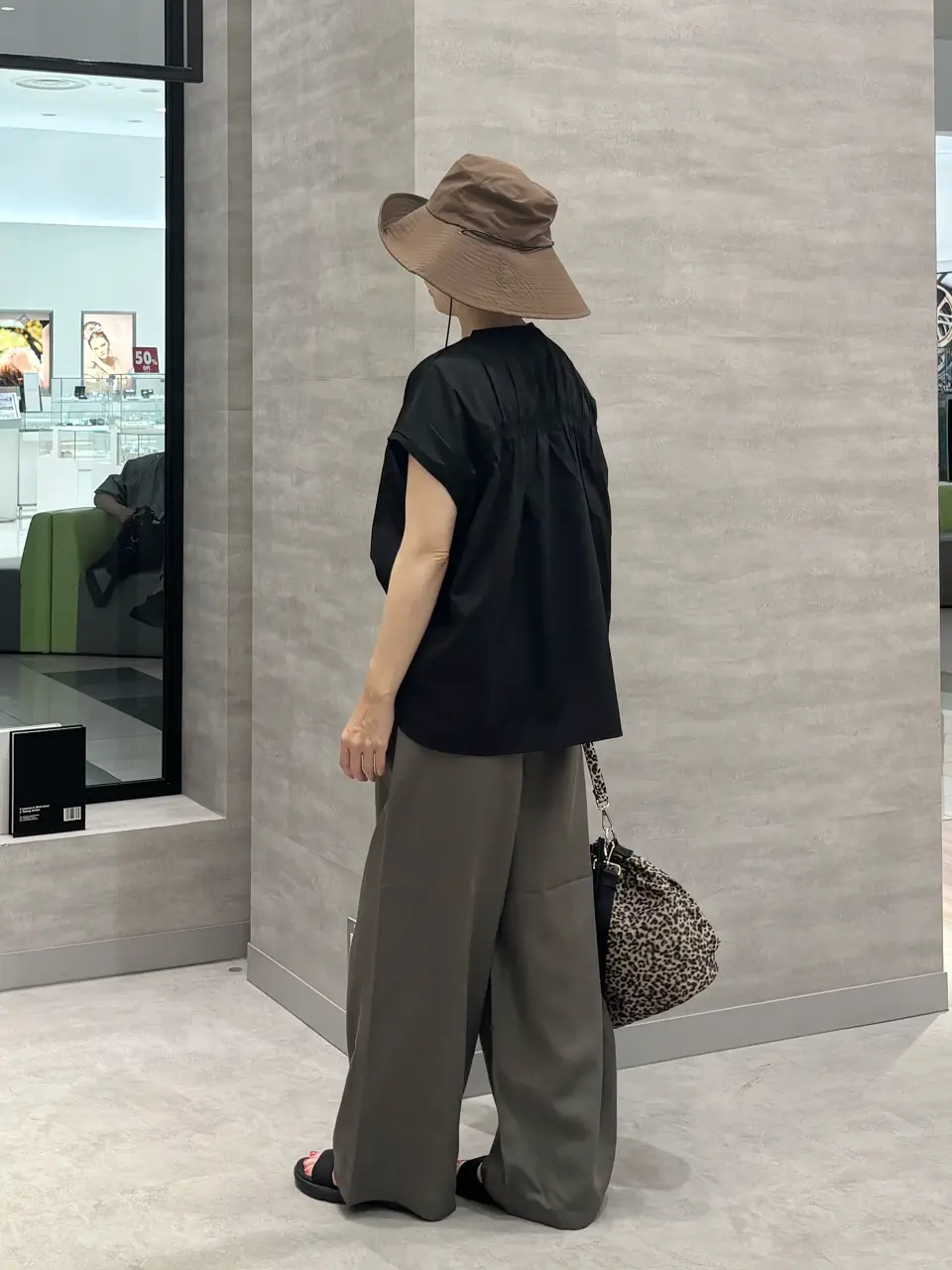 ONWARD CROSSET SELECT SAKAI コーディネート画像