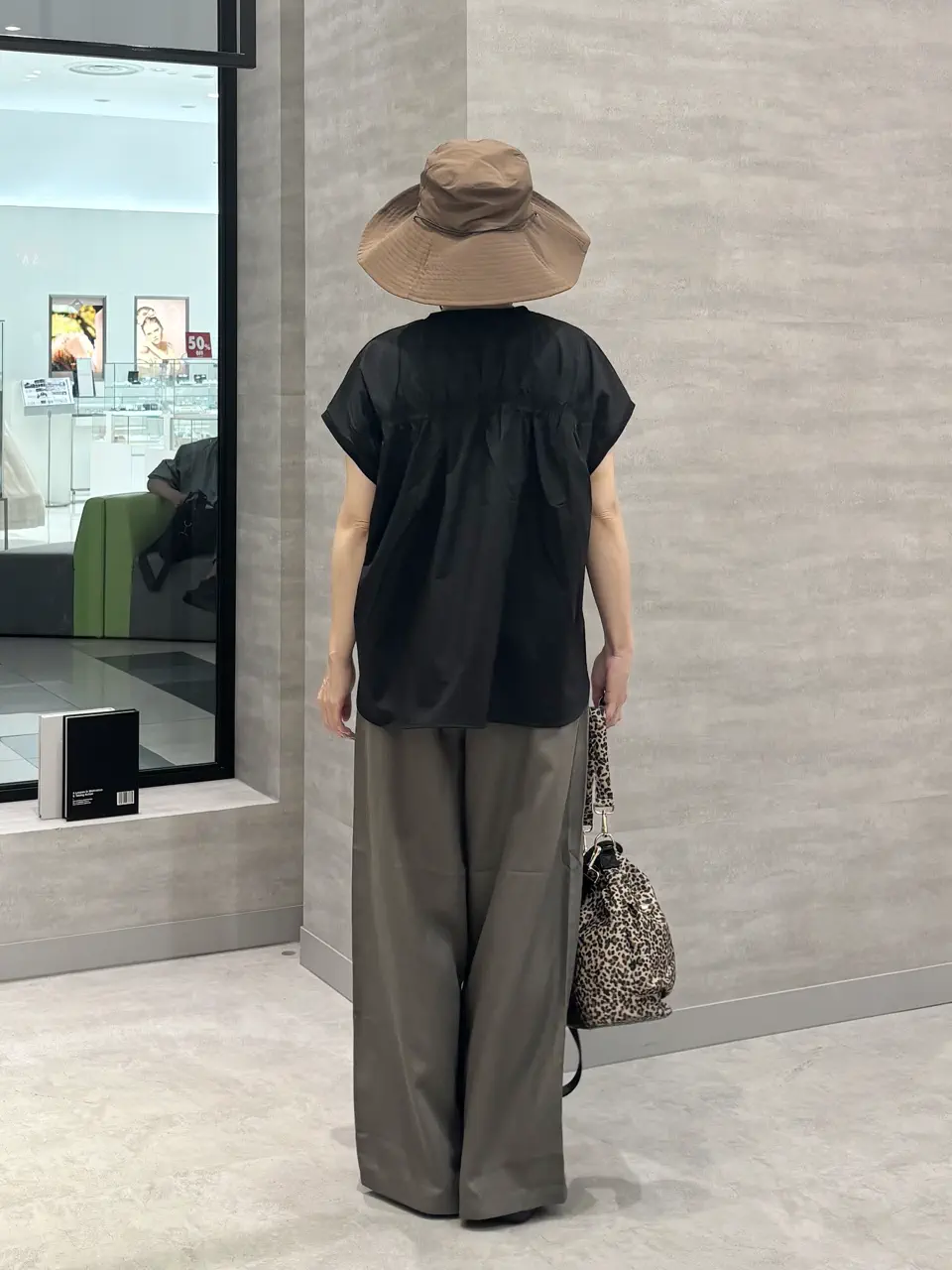 ONWARD CROSSET SELECT SAKAI コーディネート画像
