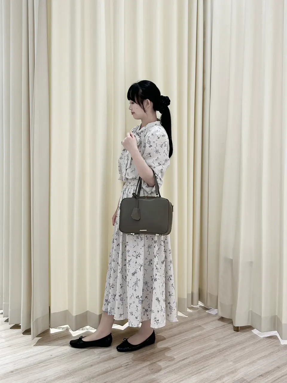 ONWARD CROSSET SELECT HANA コーディネート画像