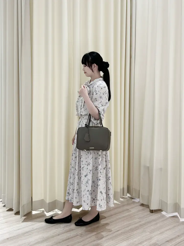 ONWARD CROSSET SELECT HANA コーディネート画像