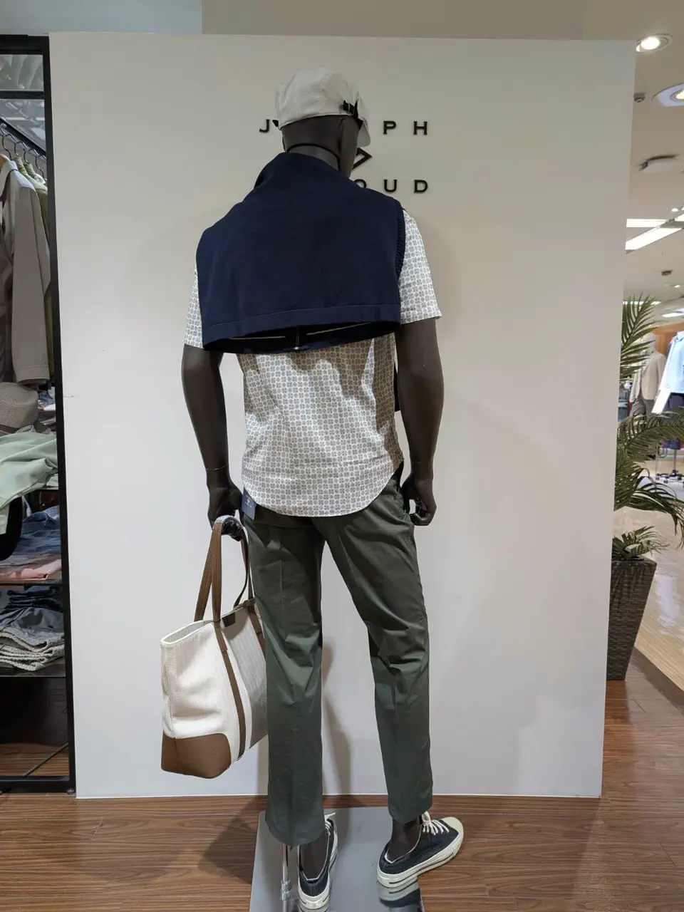 ONWARD CROSSET SELECT 金井 コーディネート画像