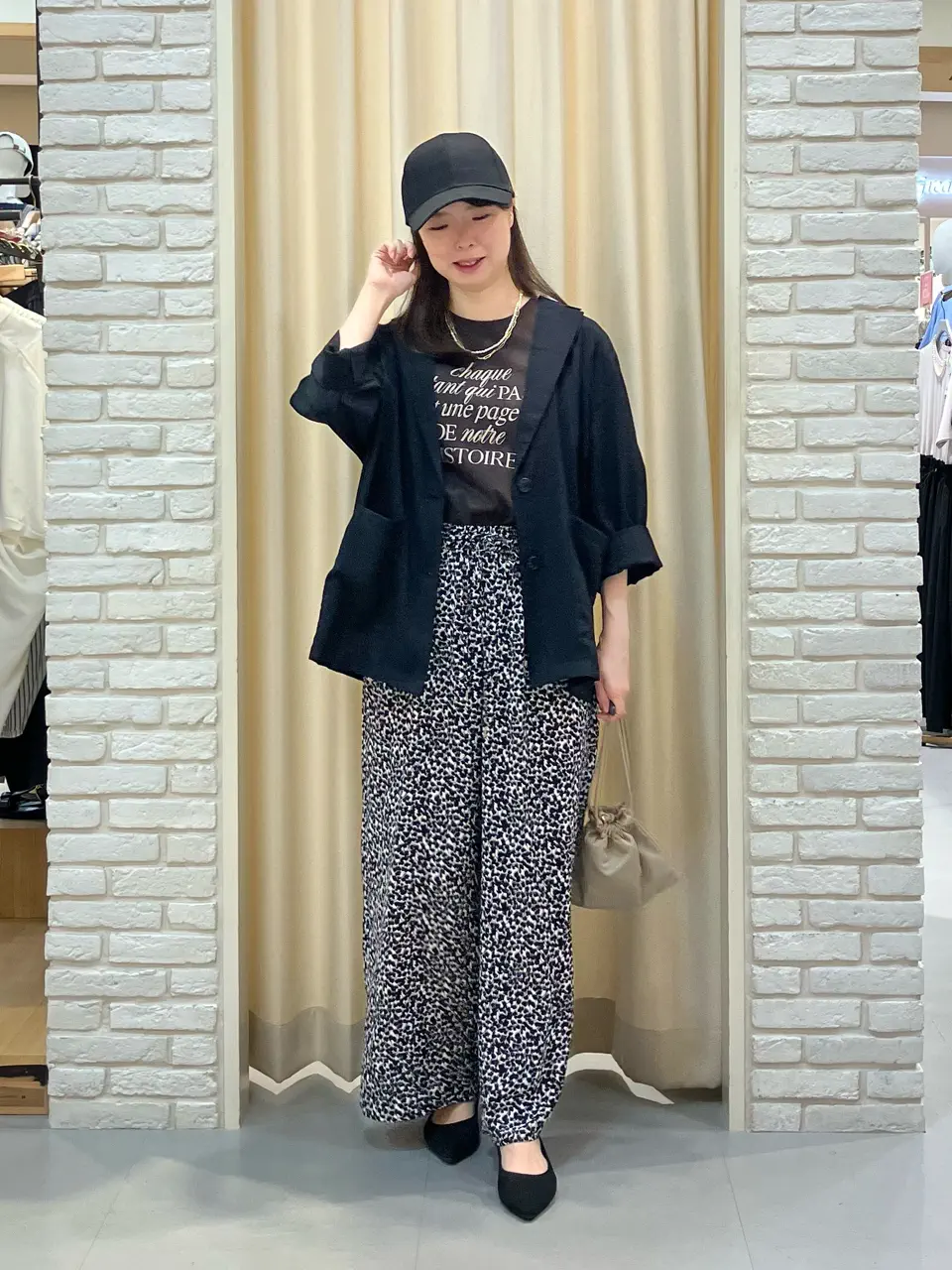  スタッフ コーディネート画像