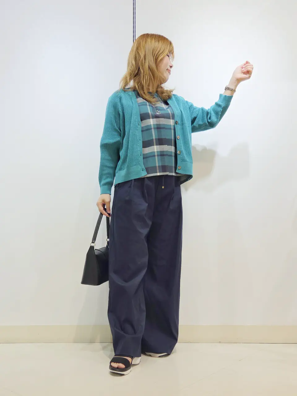 ONWARD CROSSET SELECT 中野 コーディネート画像