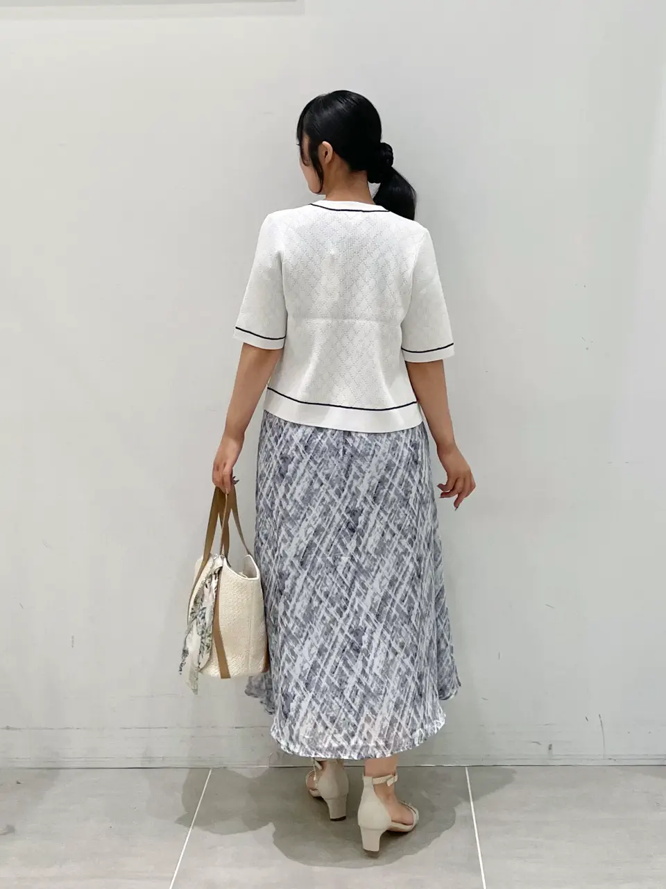 ONWARD CROSSET SELECT 鈴木 コーディネート画像