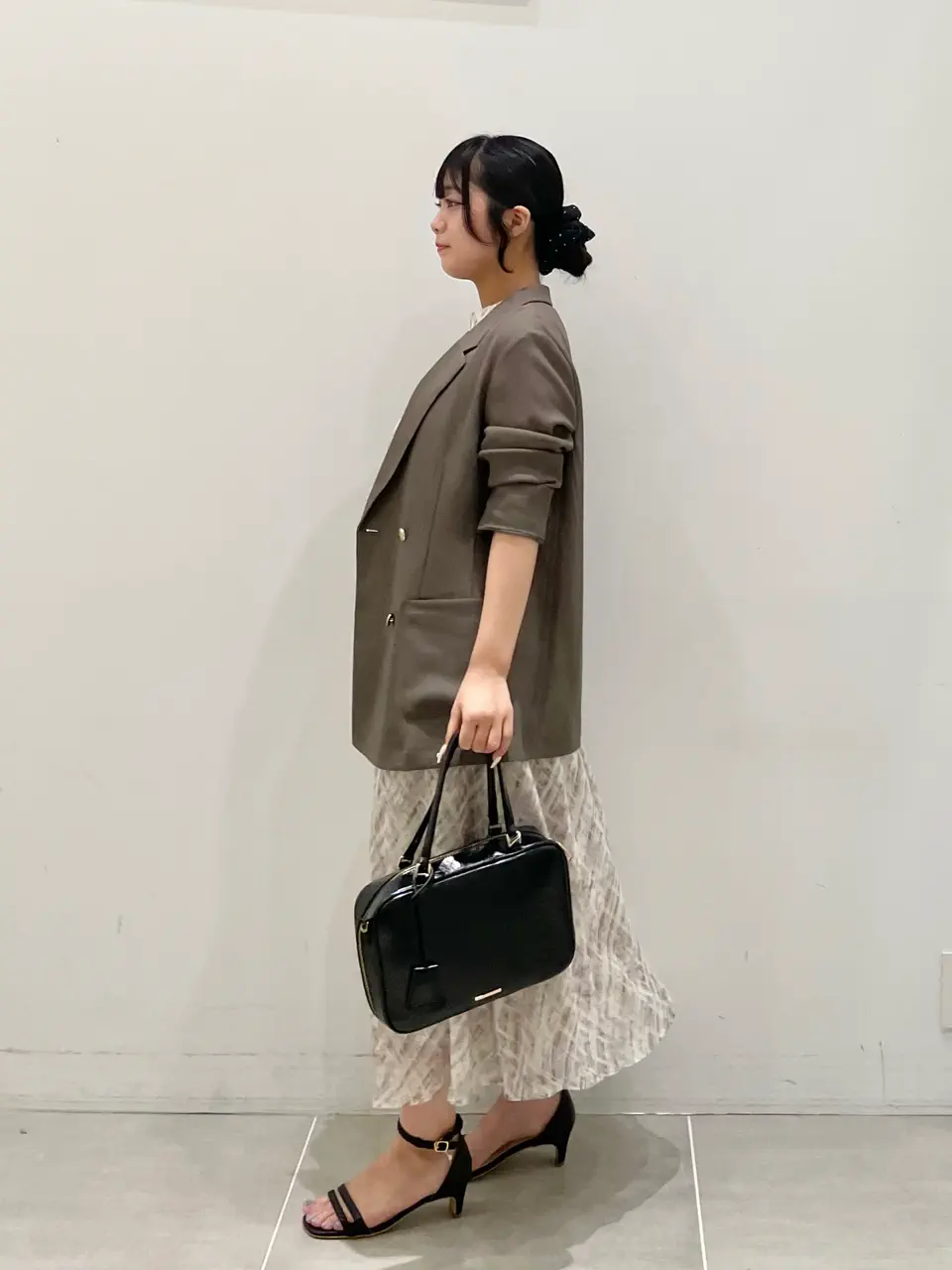 ONWARD CROSSET SELECT 鈴木 コーディネート画像