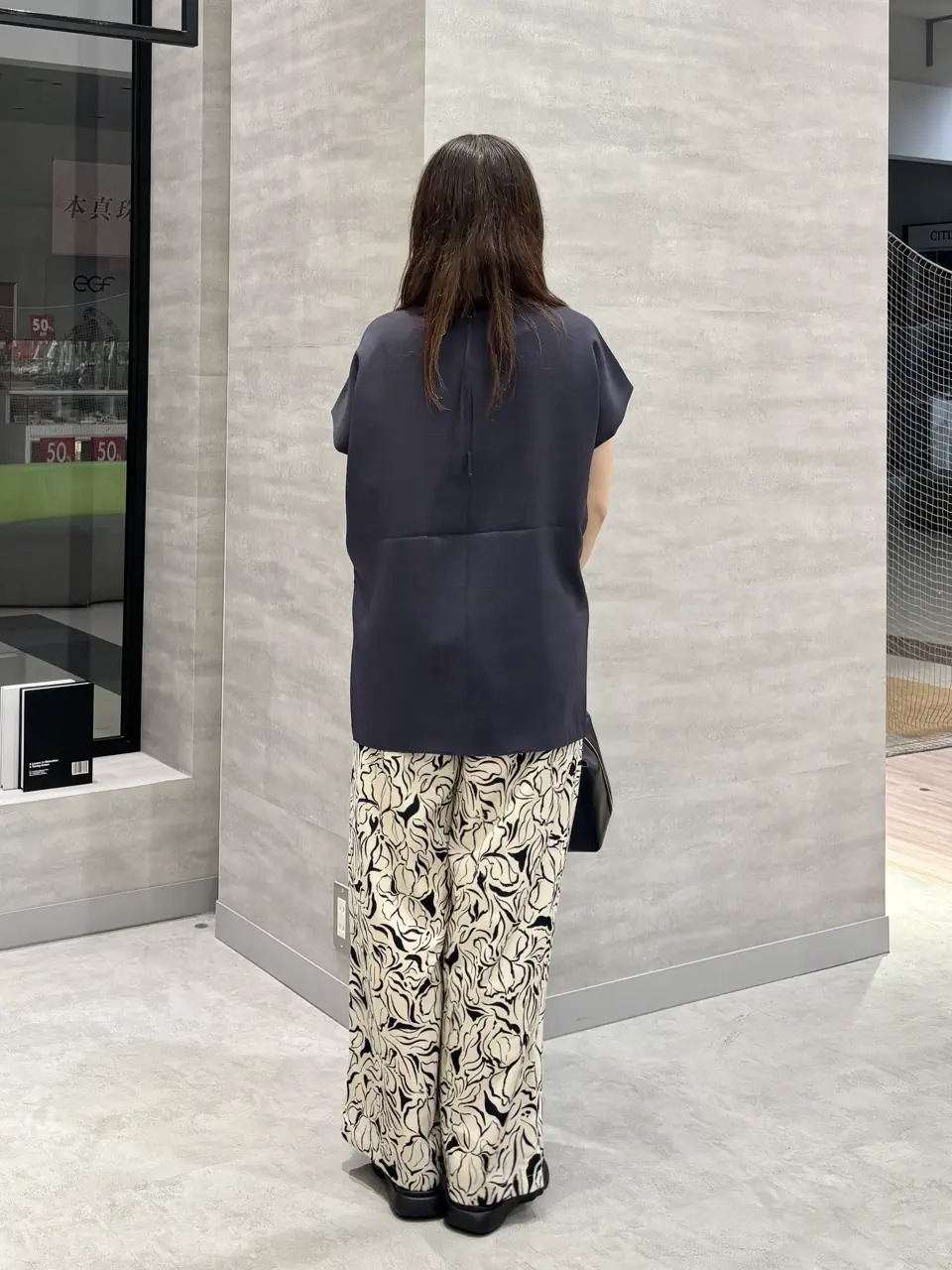 ONWARD CROSSET SELECT SAKAI コーディネート画像