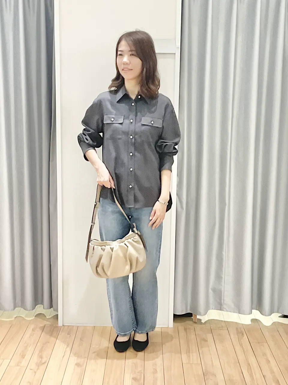  IZUMI コーディネート画像