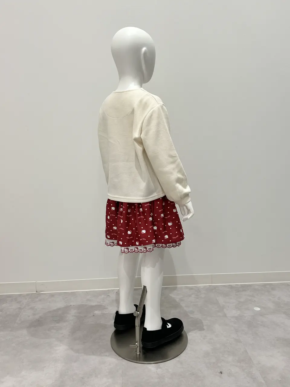 ONWARD CROSSET SELECT 西野 コーディネート画像