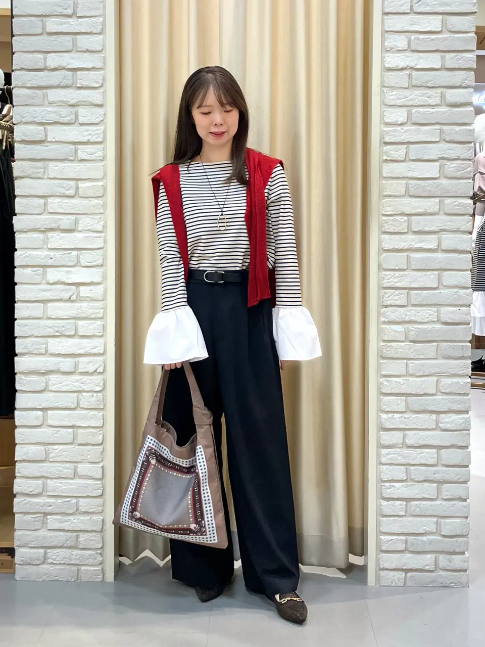  スタッフ コーディネート画像
