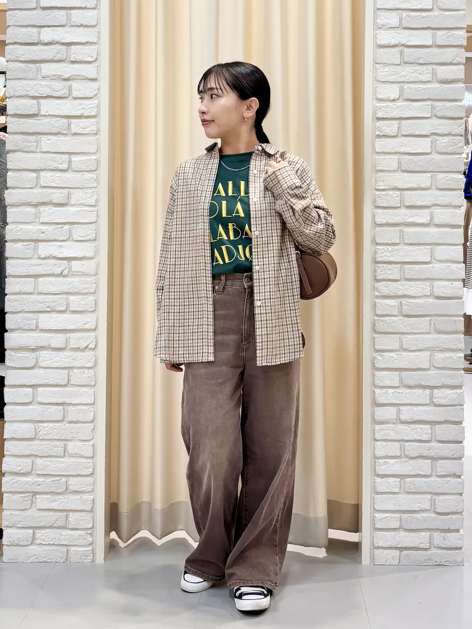  スタッフH コーディネート画像