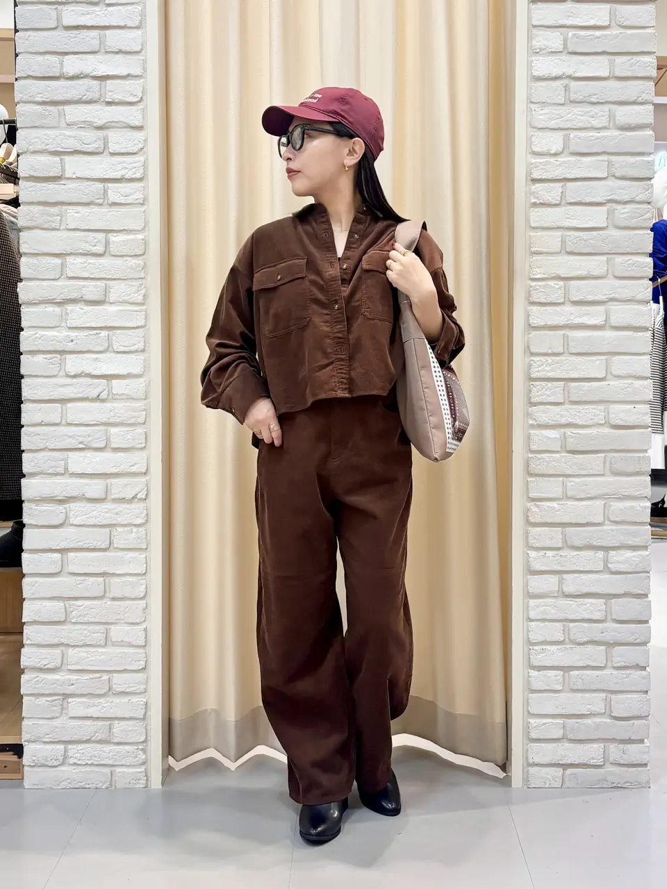  スタッフH コーディネート画像