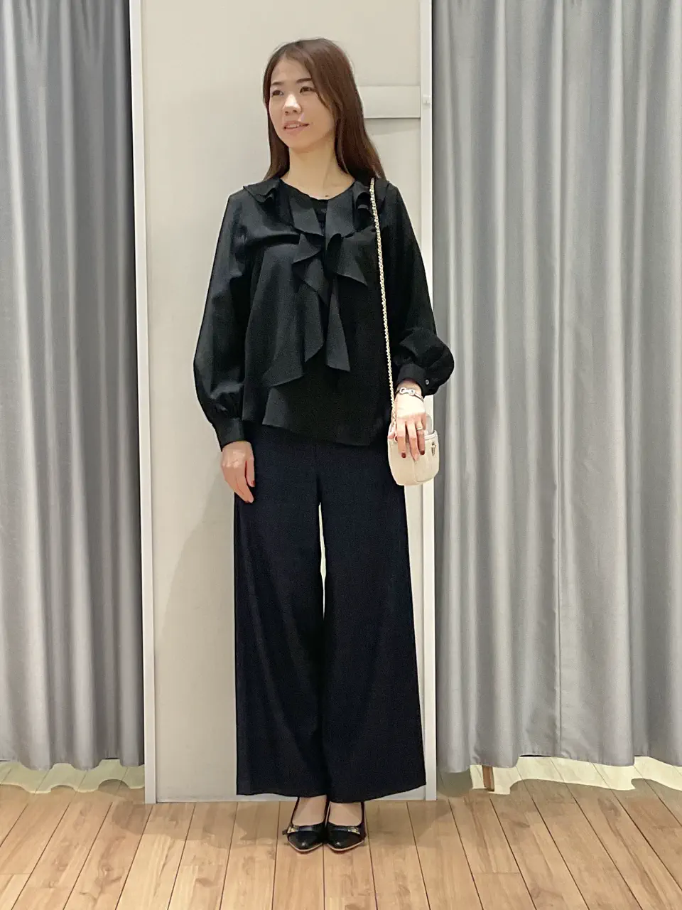 IZUMI コーディネート画像
