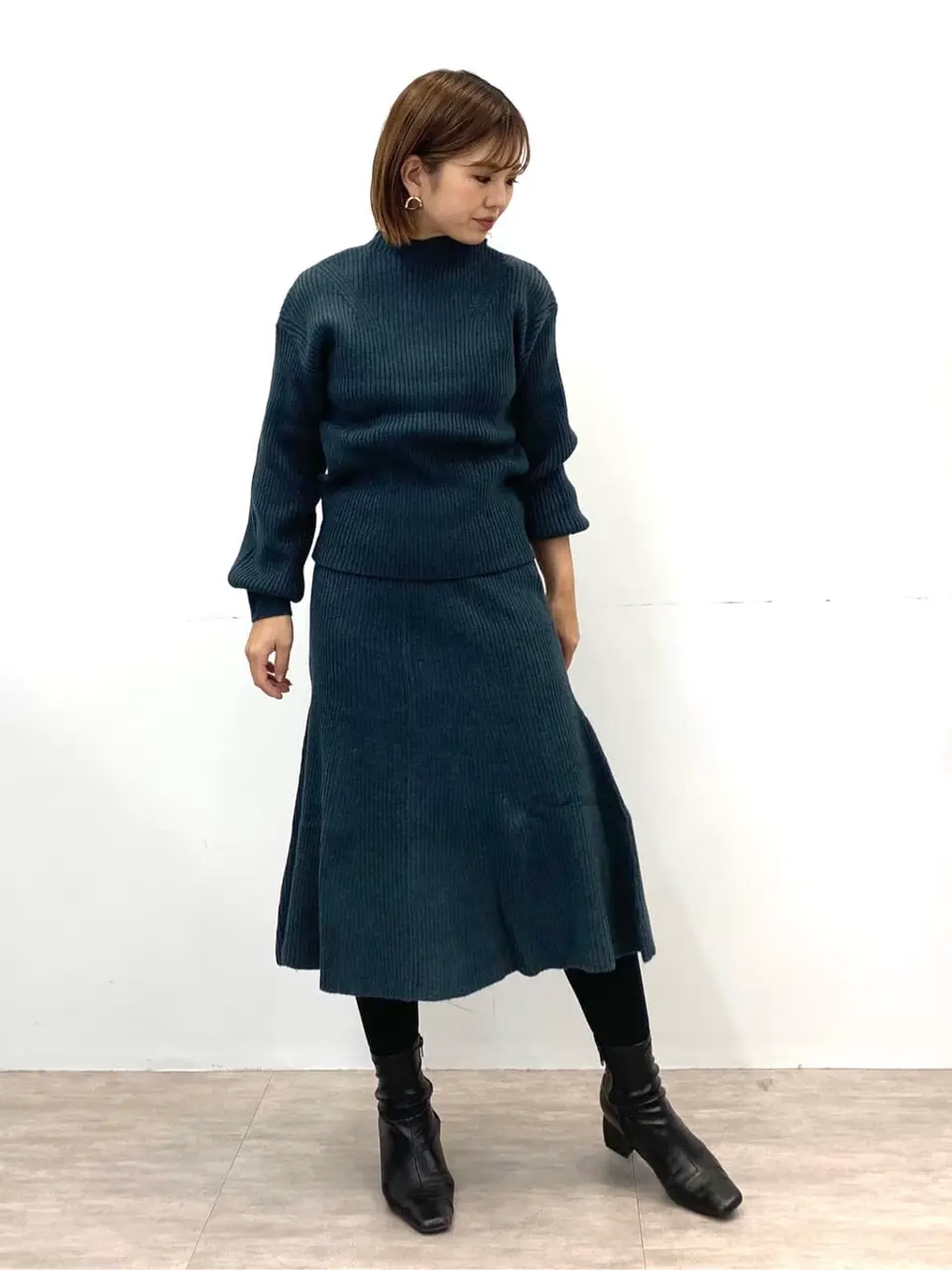 ONWARD CROSSET SELECT tomo コーディネート画像