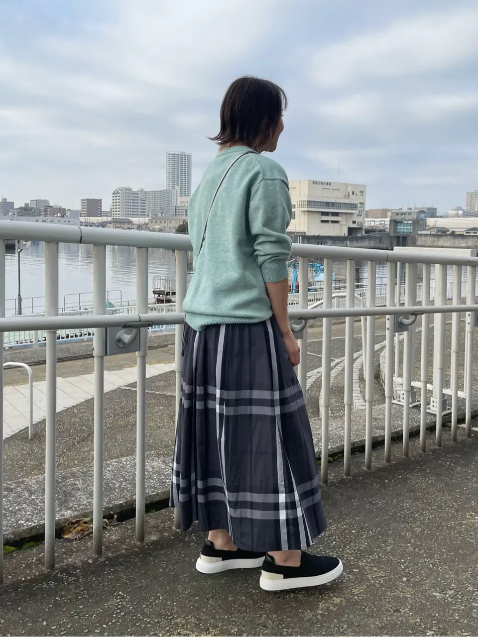 ONWARD CROSSET SELECT 茂木 コーディネート画像