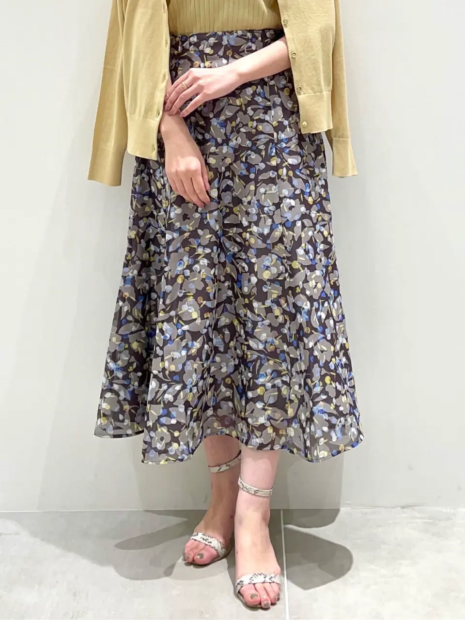 ONWARD CROSSET SELECT 市川 コーディネート画像