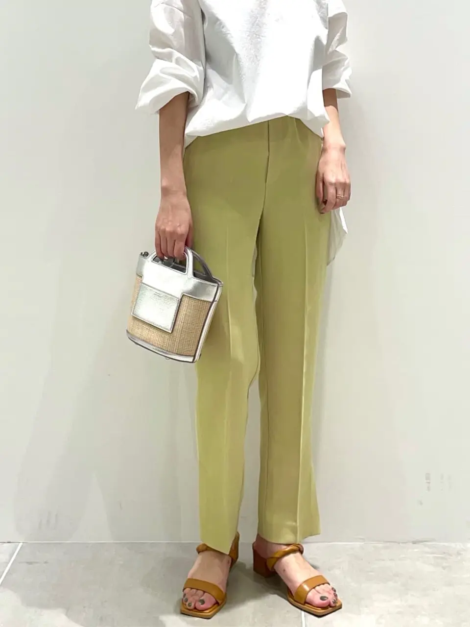 ONWARD CROSSET SELECT 市川 コーディネート画像