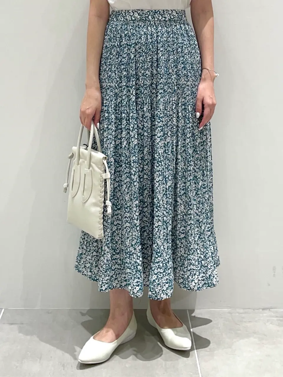 ONWARD CROSSET SELECT 市川 コーディネート画像